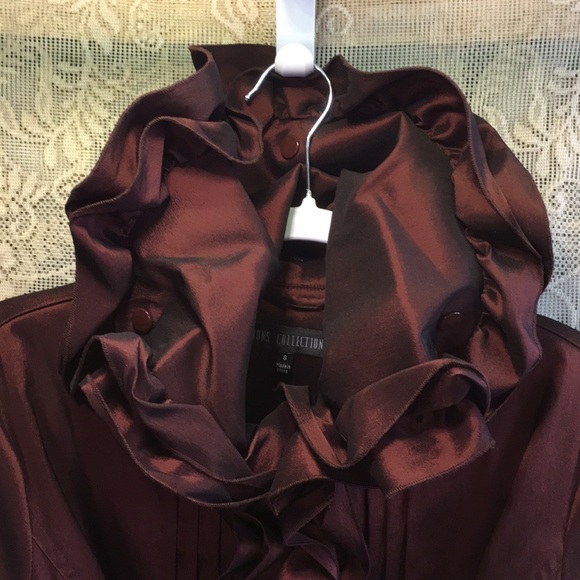 Iridescent Brown/Black Ruffled Coat - Picture 6 of 6